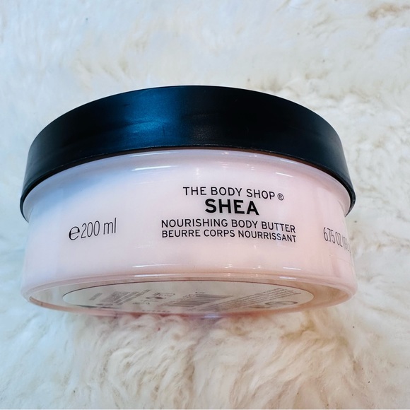 The Body Shop Nourishing Shea Body Butter 200ml - Picture 4 of 5